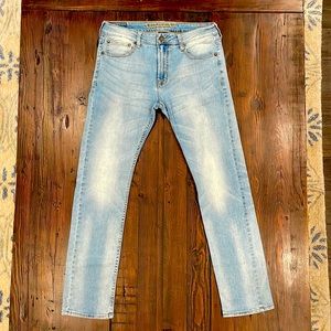 American Eagle outfitters jeans size 32×32.